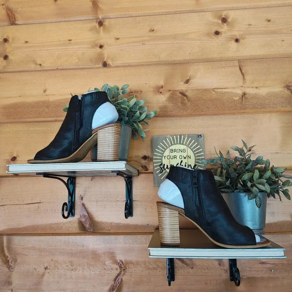 Miz Mooz Summer Peep Toe Block Heel Black Leather Sandal Ankle Booties Sz 37/6.5 - Picture 5 of 10